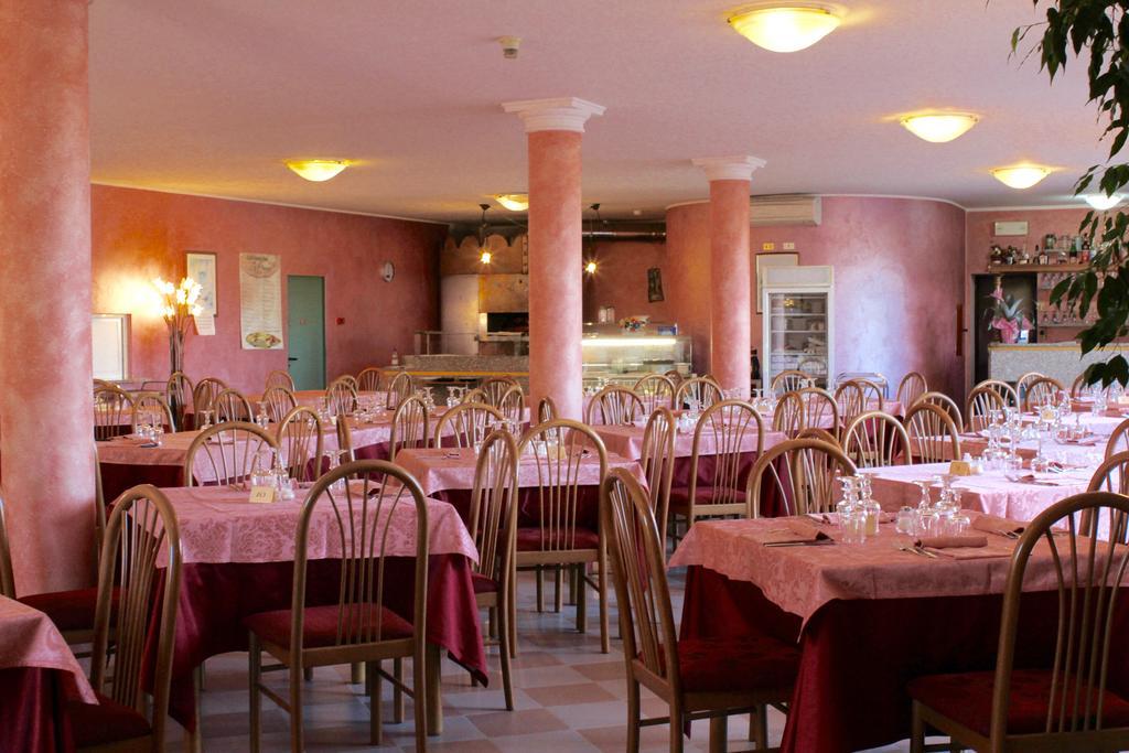 Hotel Monumento Certosa di Pavia Eksteriør billede